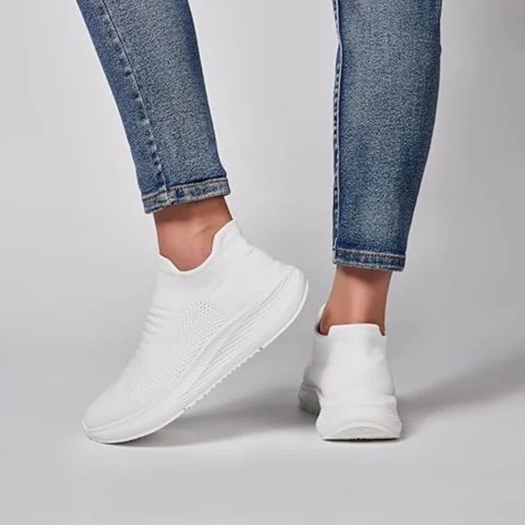 Womens Slip on Walking Shoes Comfort Lightweight Breathable Sock Shoe Non-Slip - Picture 3 of 5